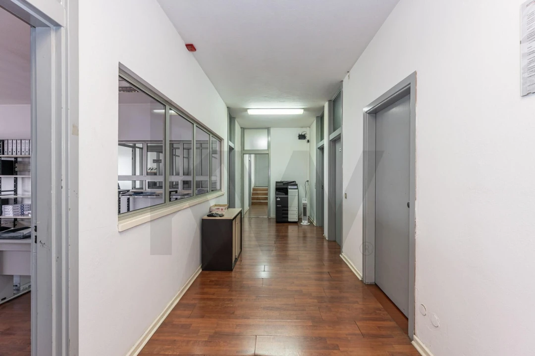 Armazém para Venda em Grijó e Sermonde Foto 10