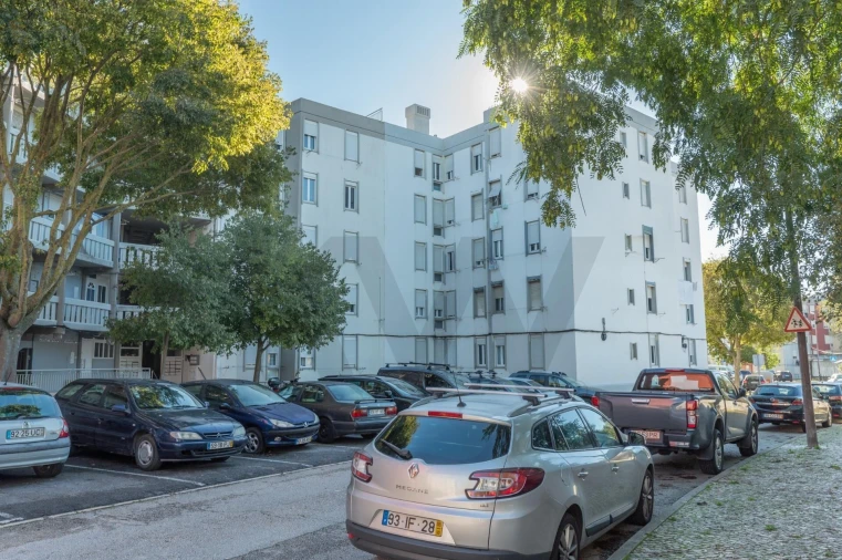 Apartamento T3 para Venda em Marvila Foto 23