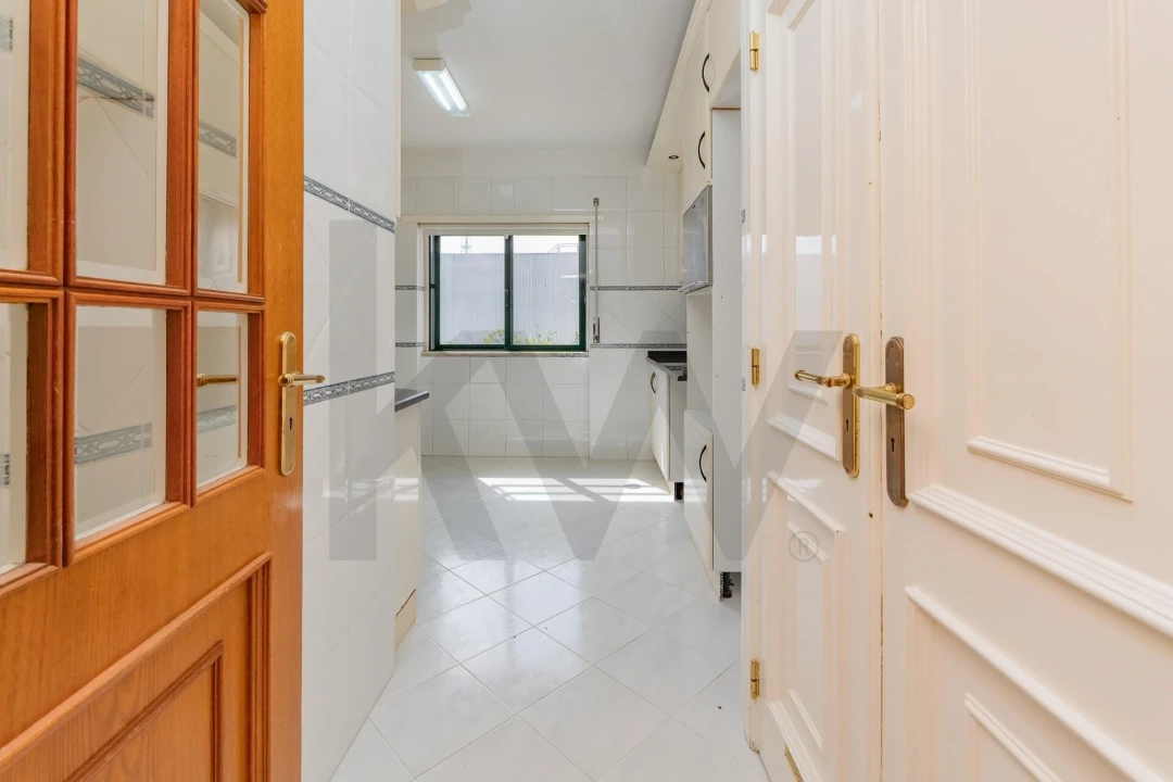 Apartamento T2 para Venda em Barcarena Foto 9