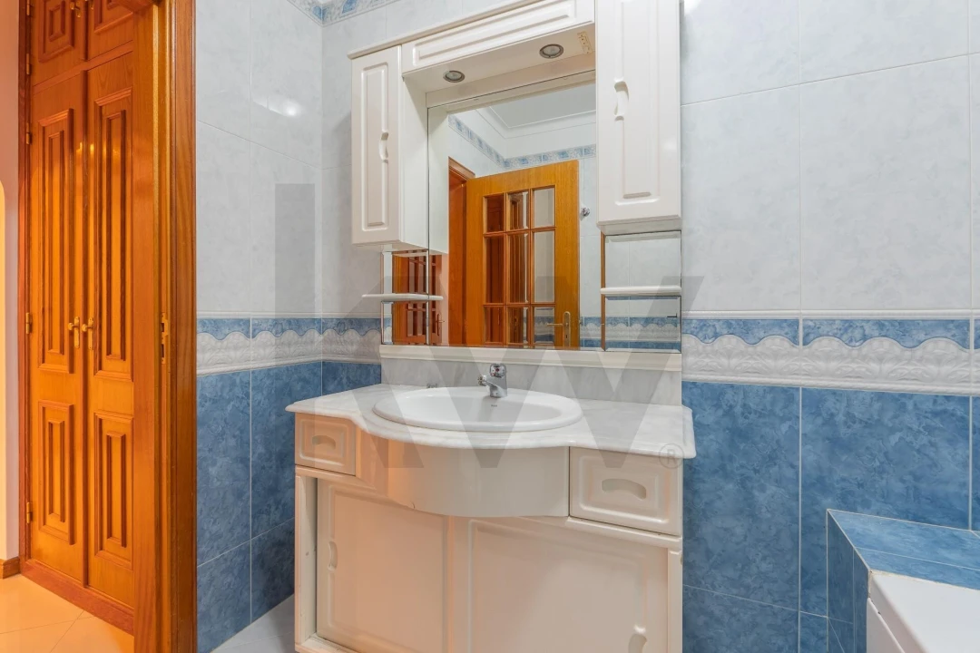 Apartamento T2 para Venda em Barcarena Foto 15