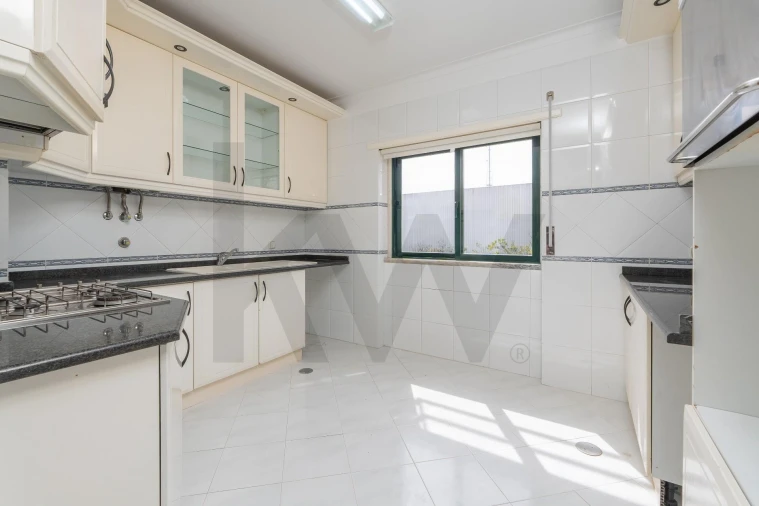 Apartamento T2 para Venda em Barcarena Foto 12