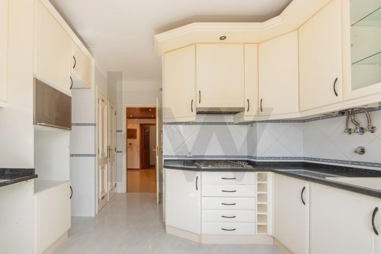 Apartamento T2 para Venda em Barcarena Foto 13