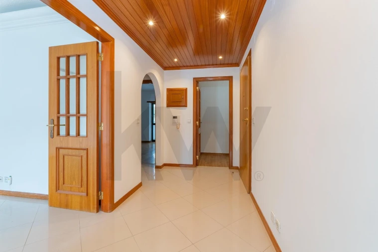 Apartamento T2 para Venda em Barcarena Foto 8