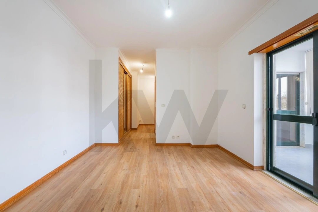 Apartamento T2 para Venda em Barcarena Foto 23