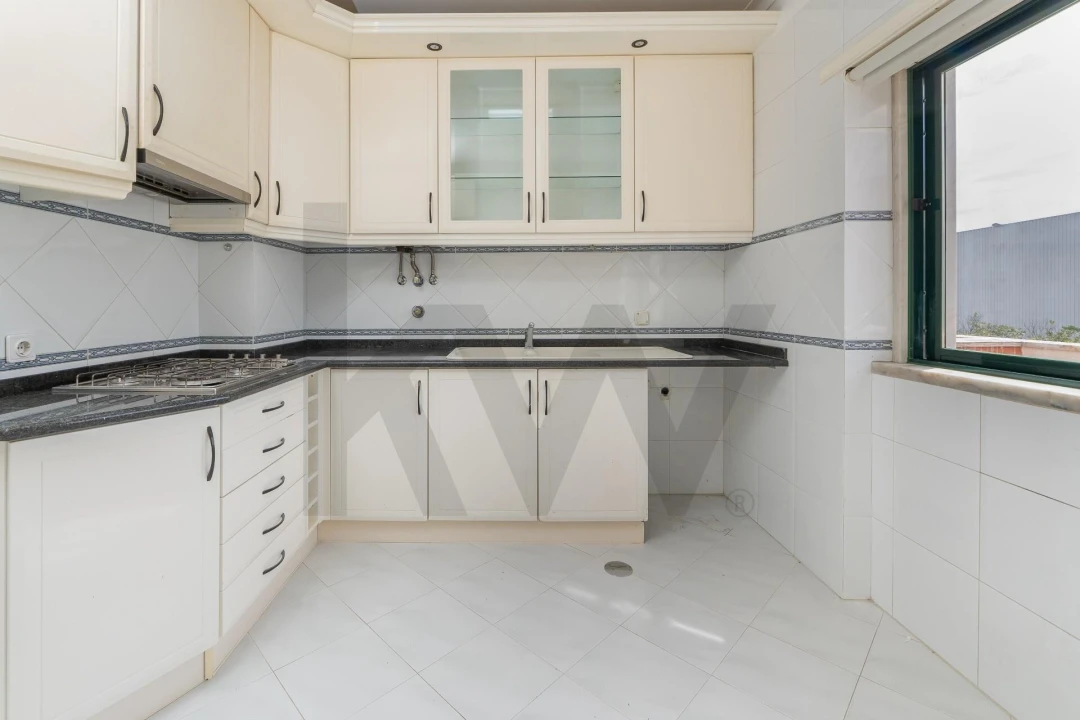 Apartamento T2 para Venda em Barcarena Foto 11