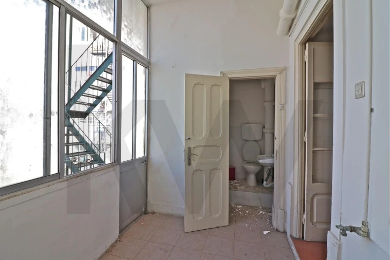 Apartamento T4 para Venda em Arroios Foto 17