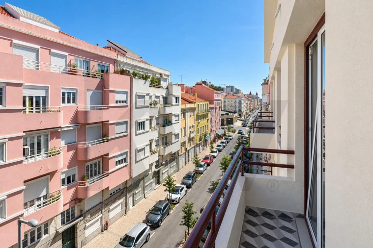 Apartamento T4 para Venda em Arroios Foto 5