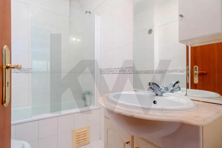 Apartamento T1 para Venda em Almada, Cova da Piedade, Pragal e Cacilhas Foto 25