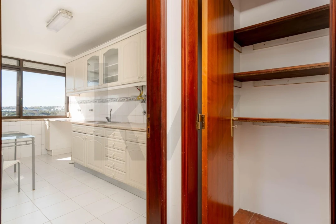 Apartamento T1 para Venda em Almada, Cova da Piedade, Pragal e Cacilhas Foto 4