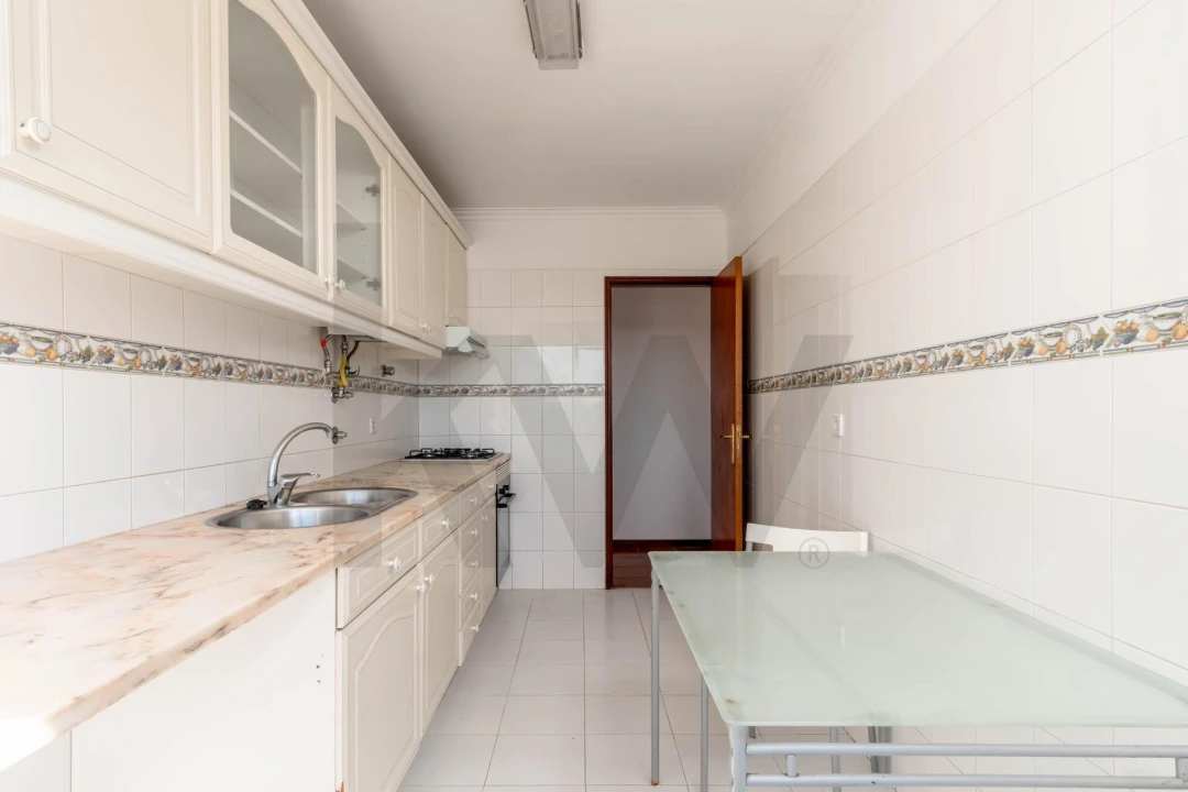 Apartamento T1 para Venda em Almada, Cova da Piedade, Pragal e Cacilhas Foto 2