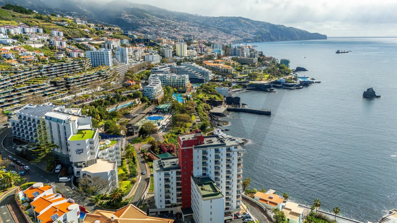 Apartamento T1 para Venda em São Martinho Foto 24