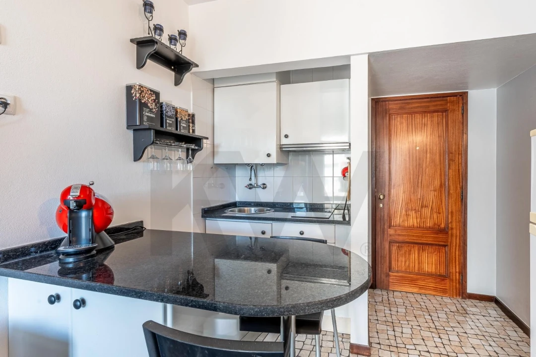 Apartamento T1 para Venda em São Martinho Foto 6