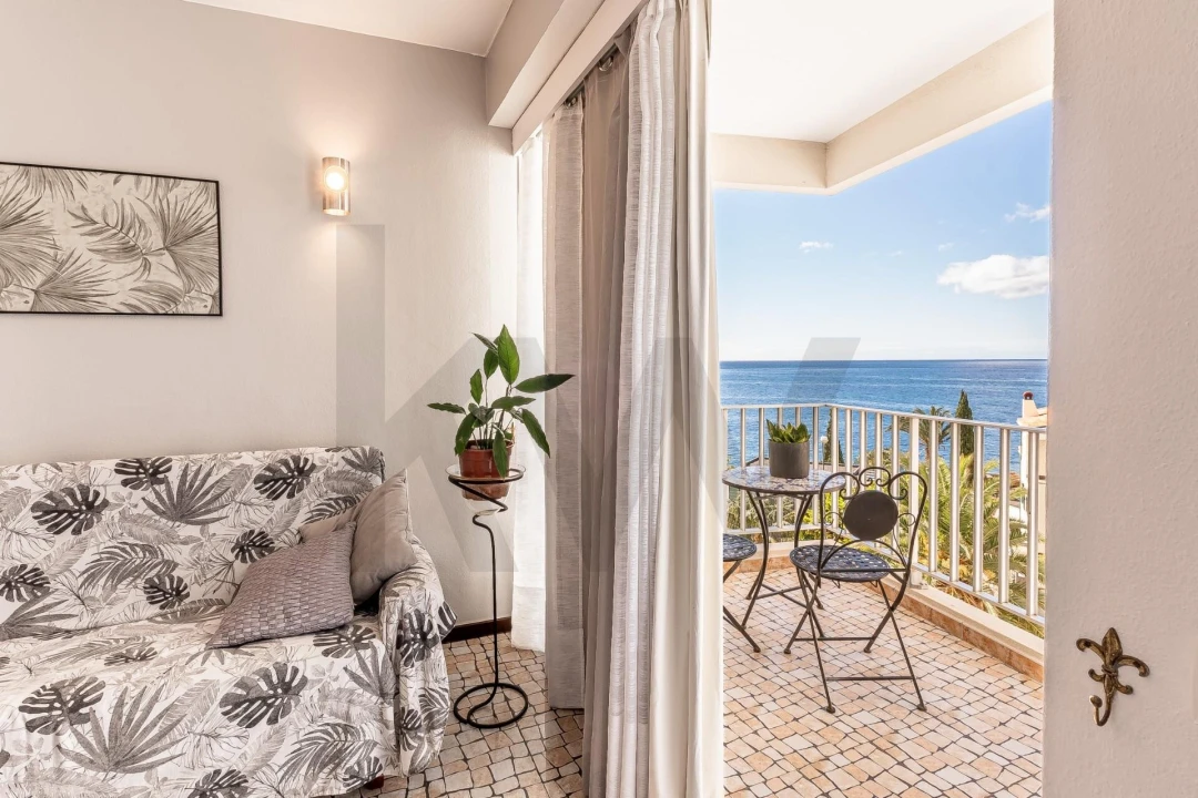 Apartamento T1 para Venda em São Martinho Foto 2