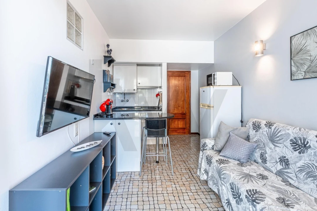Apartamento T1 para Venda em São Martinho Foto 3