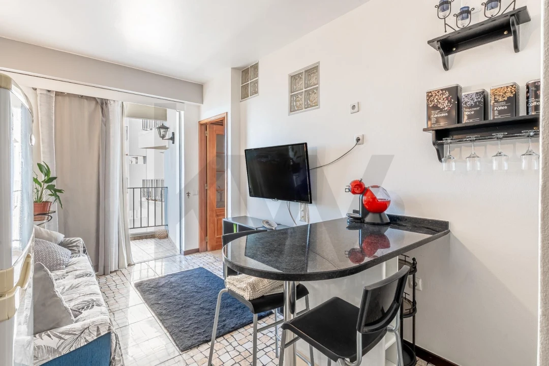 Apartamento T1 para Venda em São Martinho Foto 5