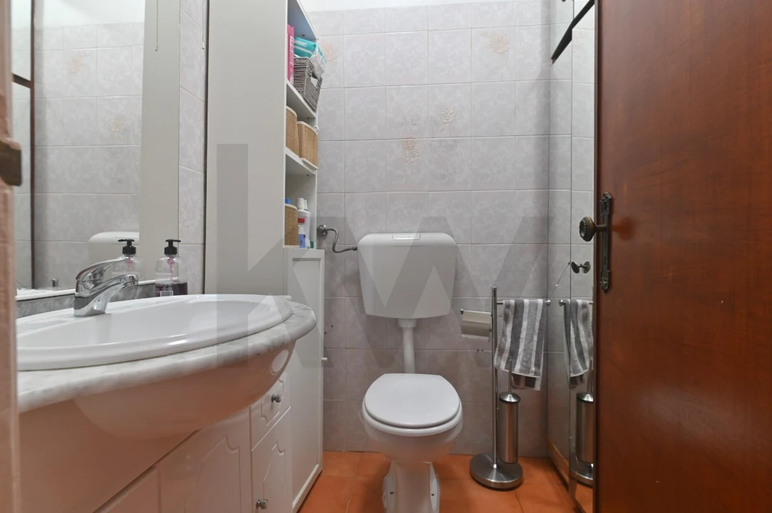 Apartamento T3 para Venda em Massamá e Monte Abraão Foto 11