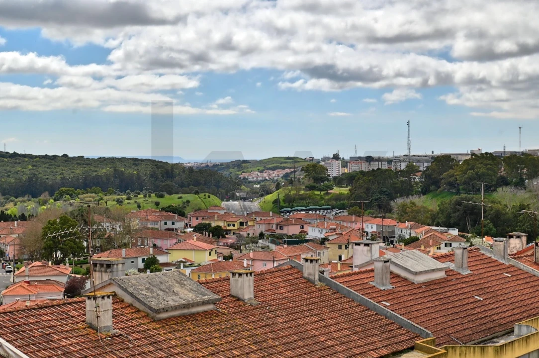 Apartamento T3 para Venda em Massamá e Monte Abraão Foto 1