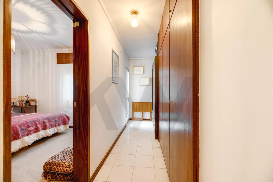 Apartamento T2 para Venda em Algés, Linda-A-Velha e Cruz Quebrada-Dafundo Foto 19