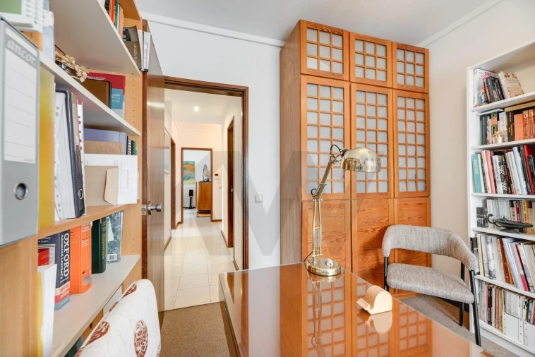 Apartamento T2 para Venda em Algés, Linda-A-Velha e Cruz Quebrada-Dafundo Foto 15