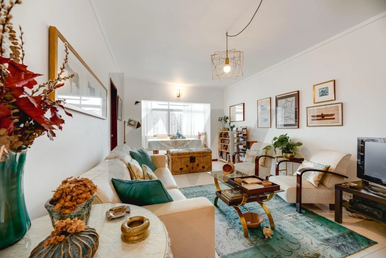 Apartamento T2 para Venda em Algés, Linda-A-Velha e Cruz Quebrada-Dafundo Foto 1