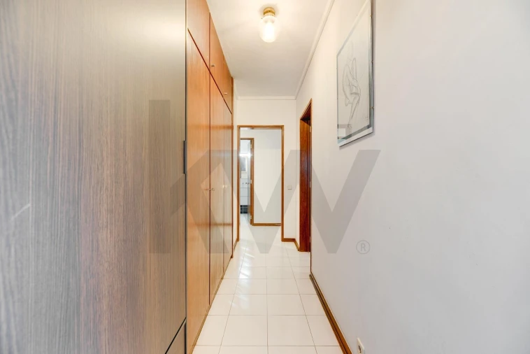 Apartamento T2 para Venda em Algés, Linda-A-Velha e Cruz Quebrada-Dafundo Foto 20