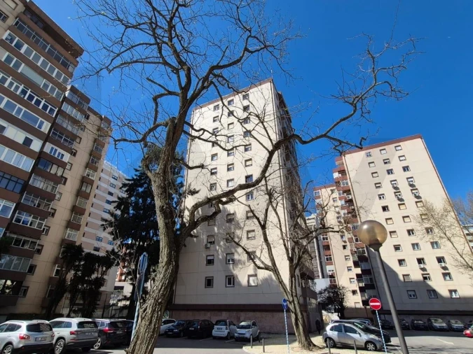 Apartamento T2 para Venda em Algés, Linda-A-Velha e Cruz Quebrada-Dafundo Foto 28