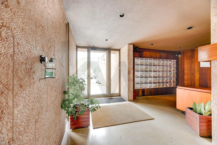 Apartamento T2 para Venda em Algés, Linda-A-Velha e Cruz Quebrada-Dafundo Foto 25