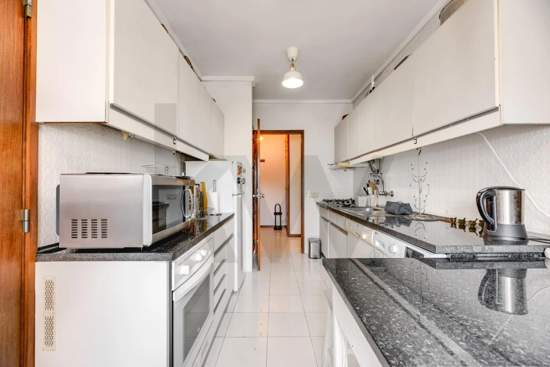 Apartamento T2 para Venda em Algés, Linda-A-Velha e Cruz Quebrada-Dafundo Foto 8