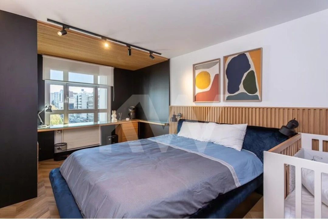 Apartamento T4 para Arrendamento em Campolide Foto 30