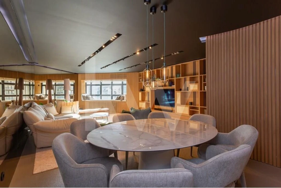 Apartamento T4 para Arrendamento em Campolide Foto 14