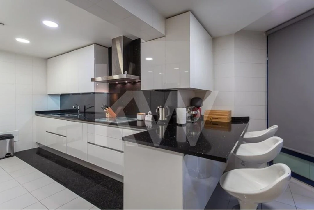 Apartamento T4 para Arrendamento em Campolide Foto 47