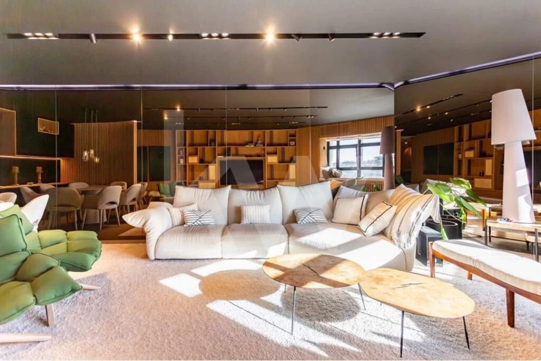 Apartamento T4 para Arrendamento em Campolide Foto 19