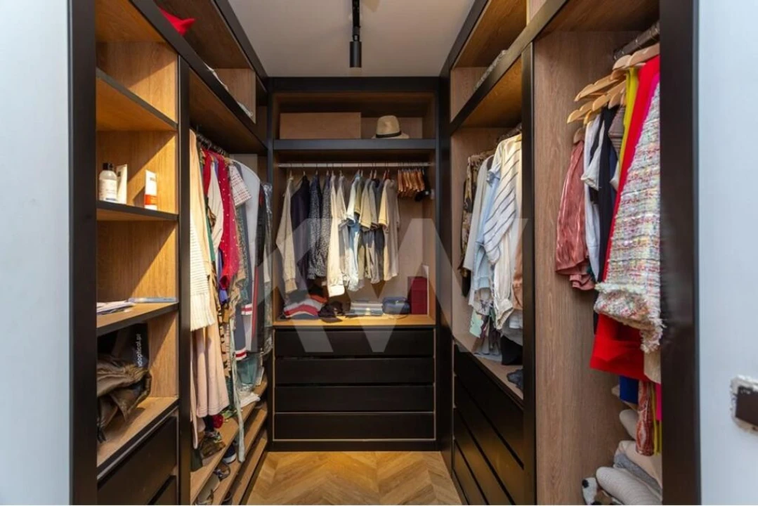 Apartamento T4 para Arrendamento em Campolide Foto 34