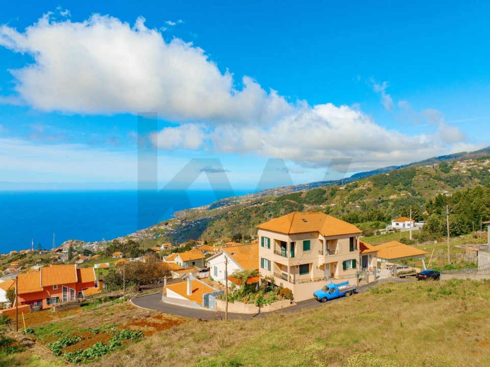 Terreno para Venda em Ribeira Brava Foto 9