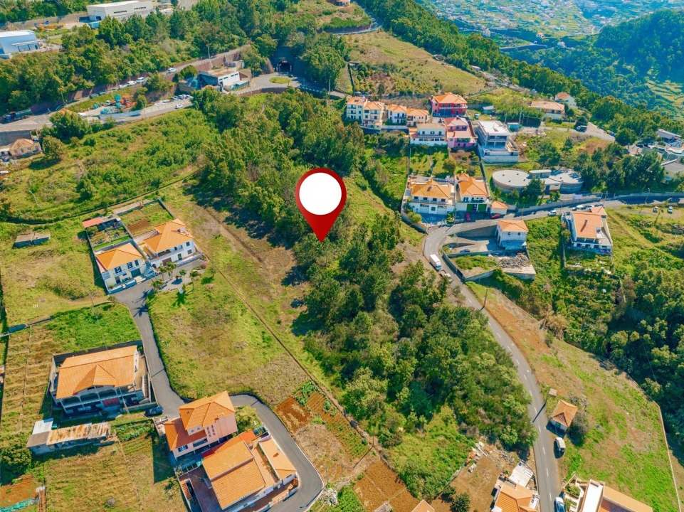 Terreno para Venda em Ribeira Brava Foto 17