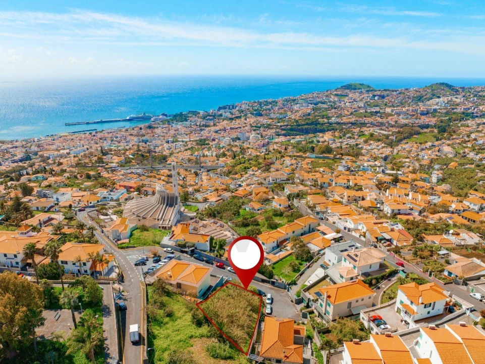 Terreno para Venda em Monte Foto 1