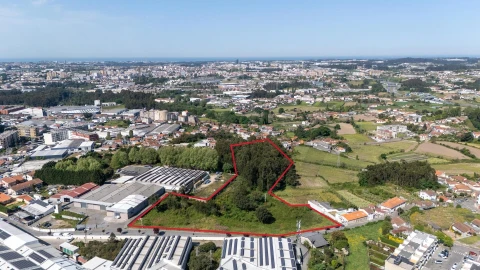 Terreno para Venda em Nogueira e Silva Escura