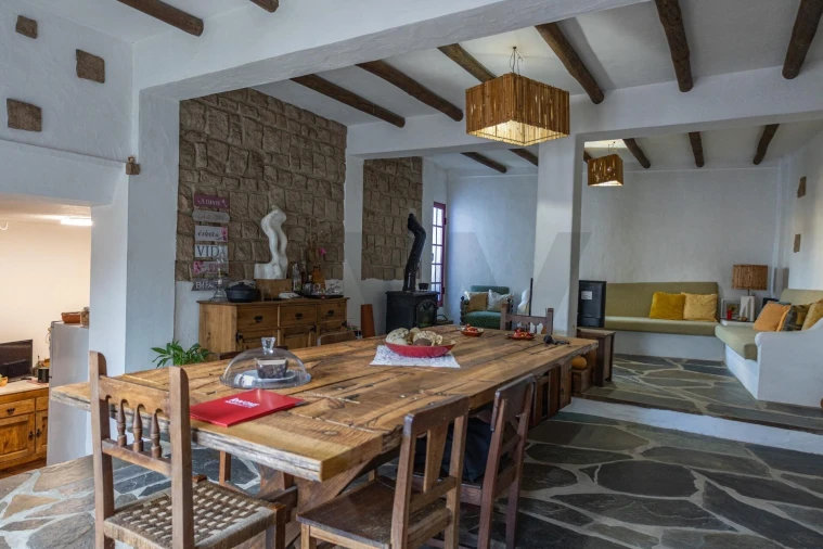 Moradia T3 para Venda em Rio de Moinhos Foto 2