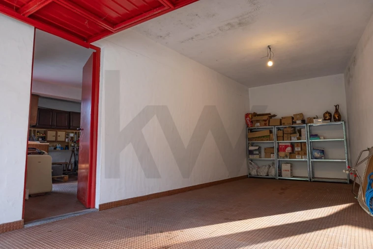 Moradia T3 para Venda em Rio de Moinhos Foto 54