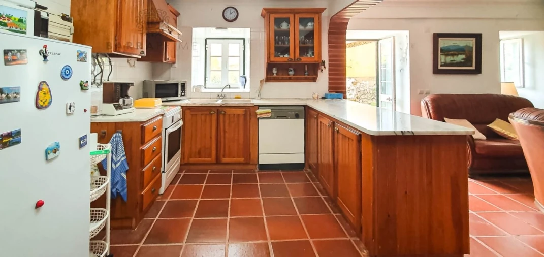 Moradia T2 para Venda em São Bartolomeu dos Galegos e Moledo Foto 5