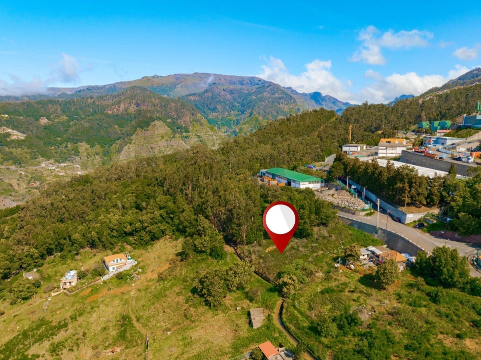 Terreno para Venda em Ribeira Brava Foto 12