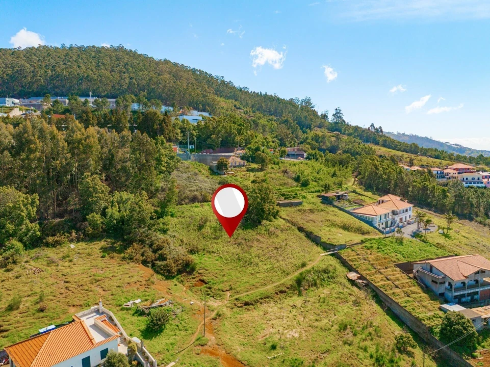 Terreno para Venda em Ribeira Brava Foto 13