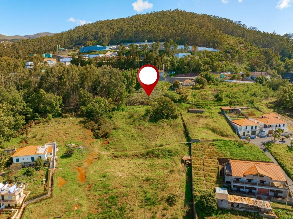 Terreno para Venda em Ribeira Brava Foto 7