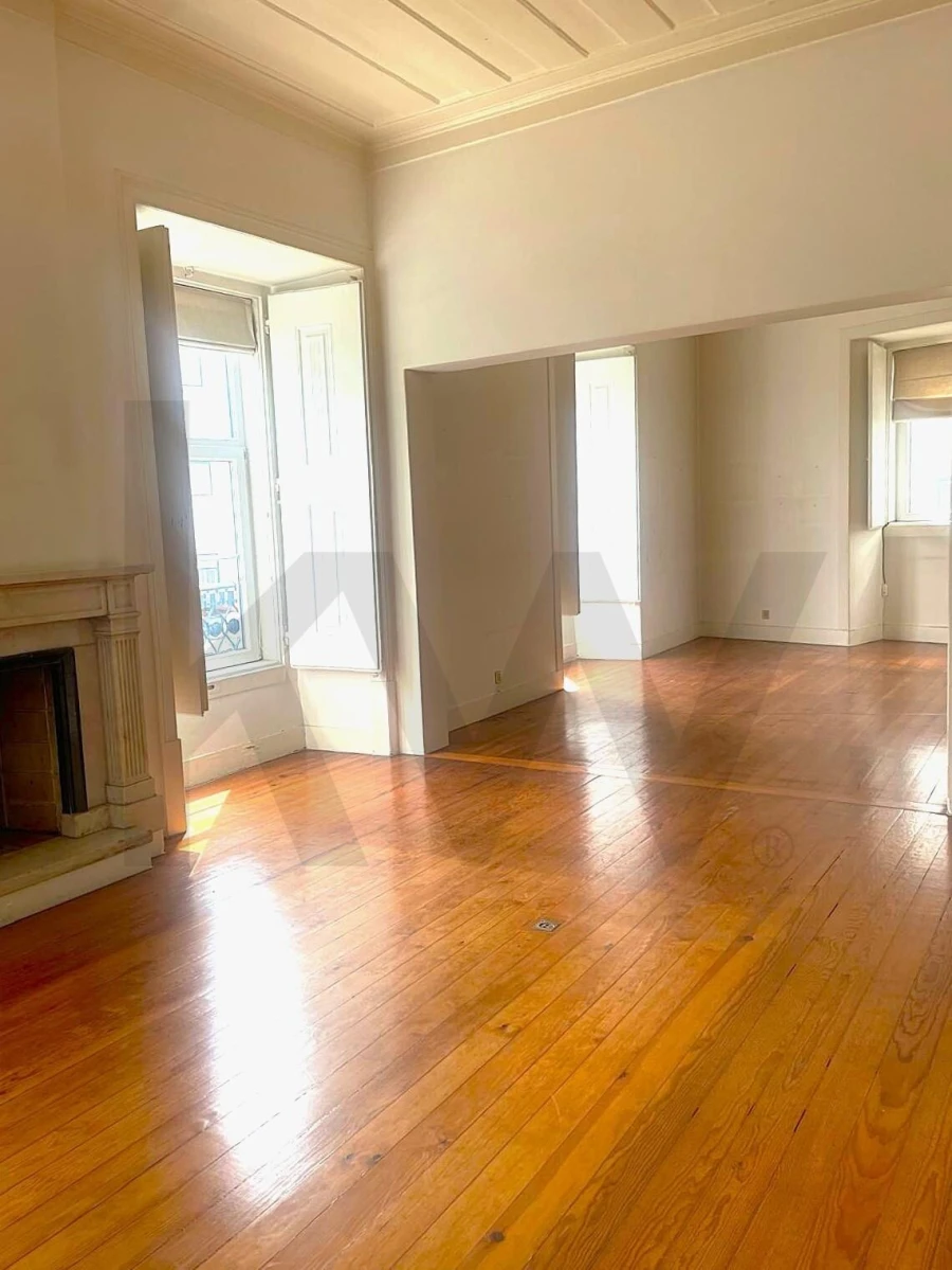 Apartamento T4 para Venda em Estrela Foto 1