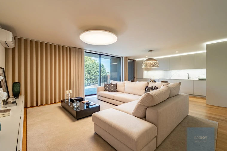 Apartamento T4 para Venda em Santa Marinha e São Pedro da Afurada Foto 6