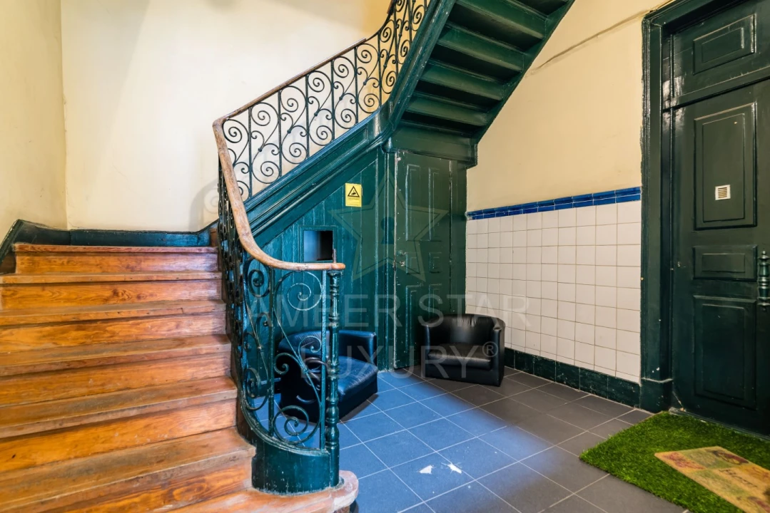 Apartamento T6 para Venda em Avenidas Novas Foto 40