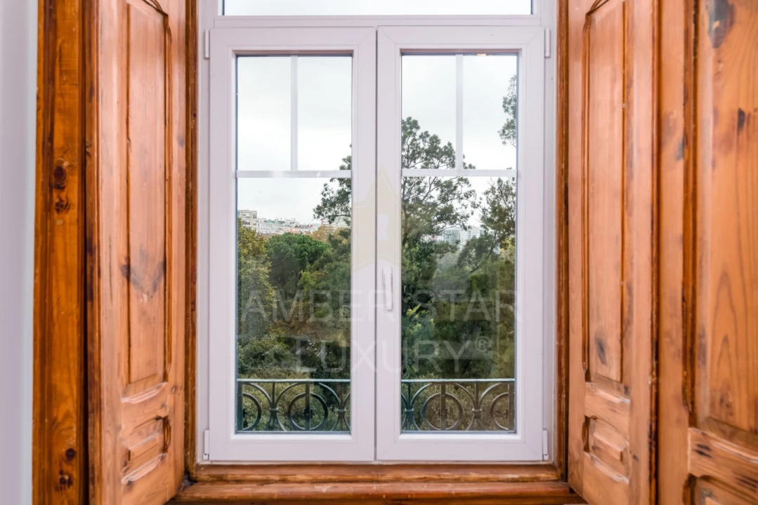 Apartamento T6 para Venda em Avenidas Novas Foto 4