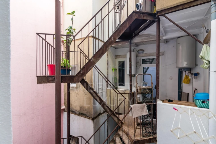 Apartamento T6 para Venda em Avenidas Novas Foto 45