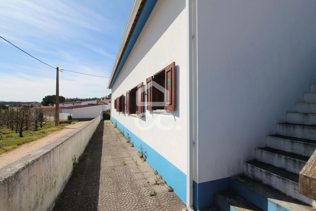 Moradia T3 para Venda em Cadaval e Pêro Moniz Foto 6