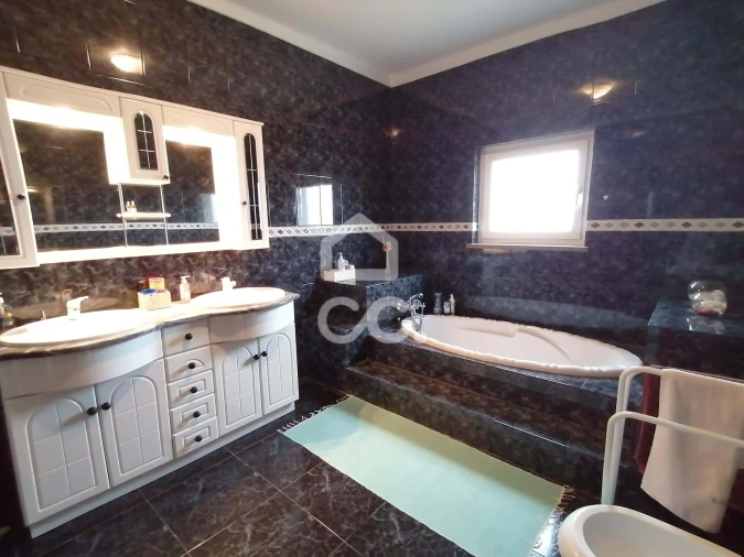 Moradia T3 para Venda em Cadaval e Pêro Moniz Foto 29